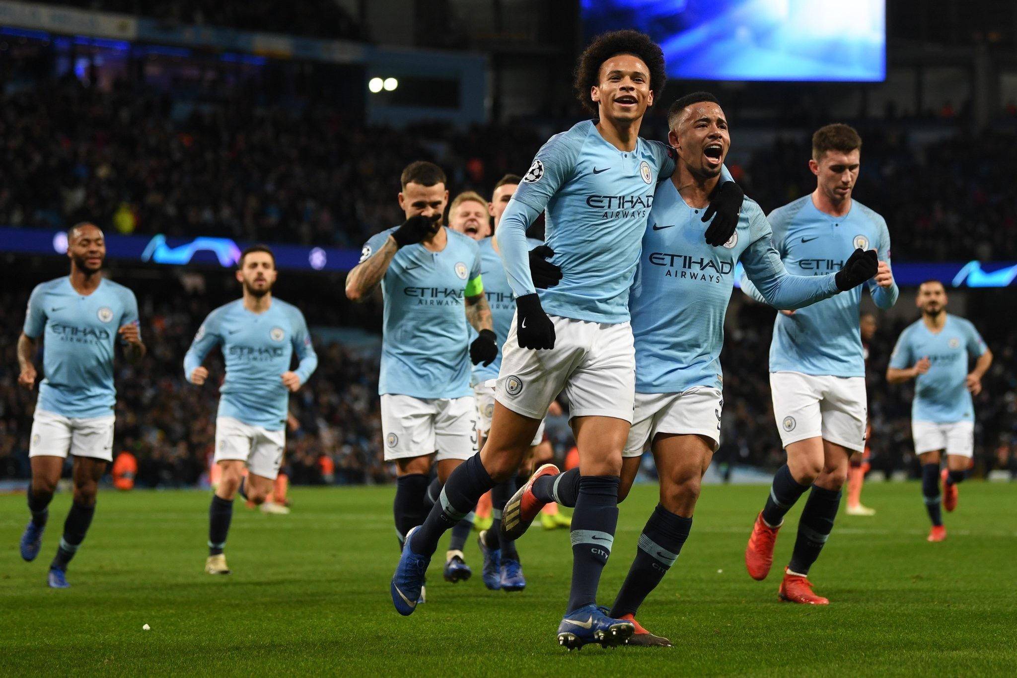 通过明确的 通过明确的